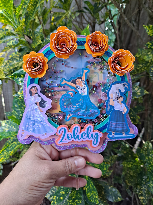 Encanto cake topper.